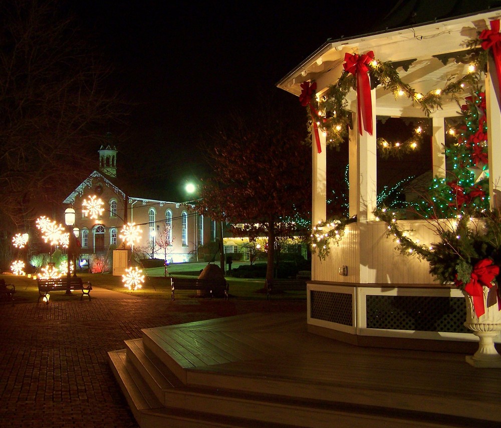 Brecksville Gazebo and Old Town Hall at Christmas