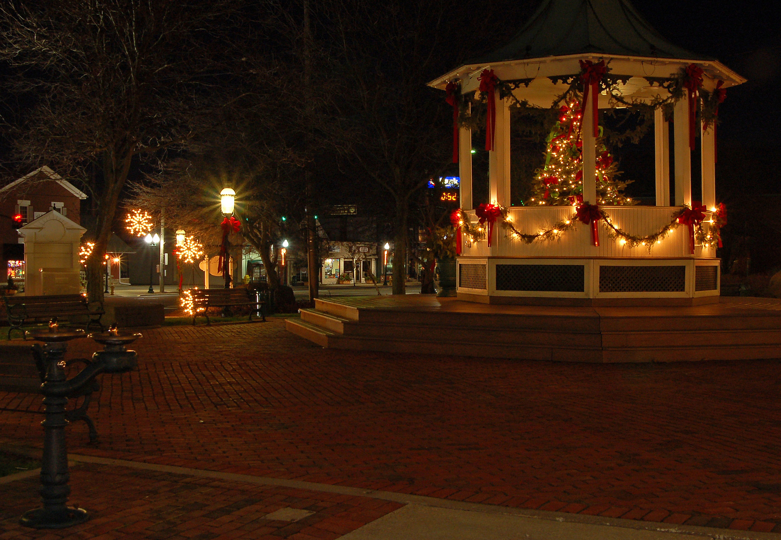 Brecksville Town Square (Reload)