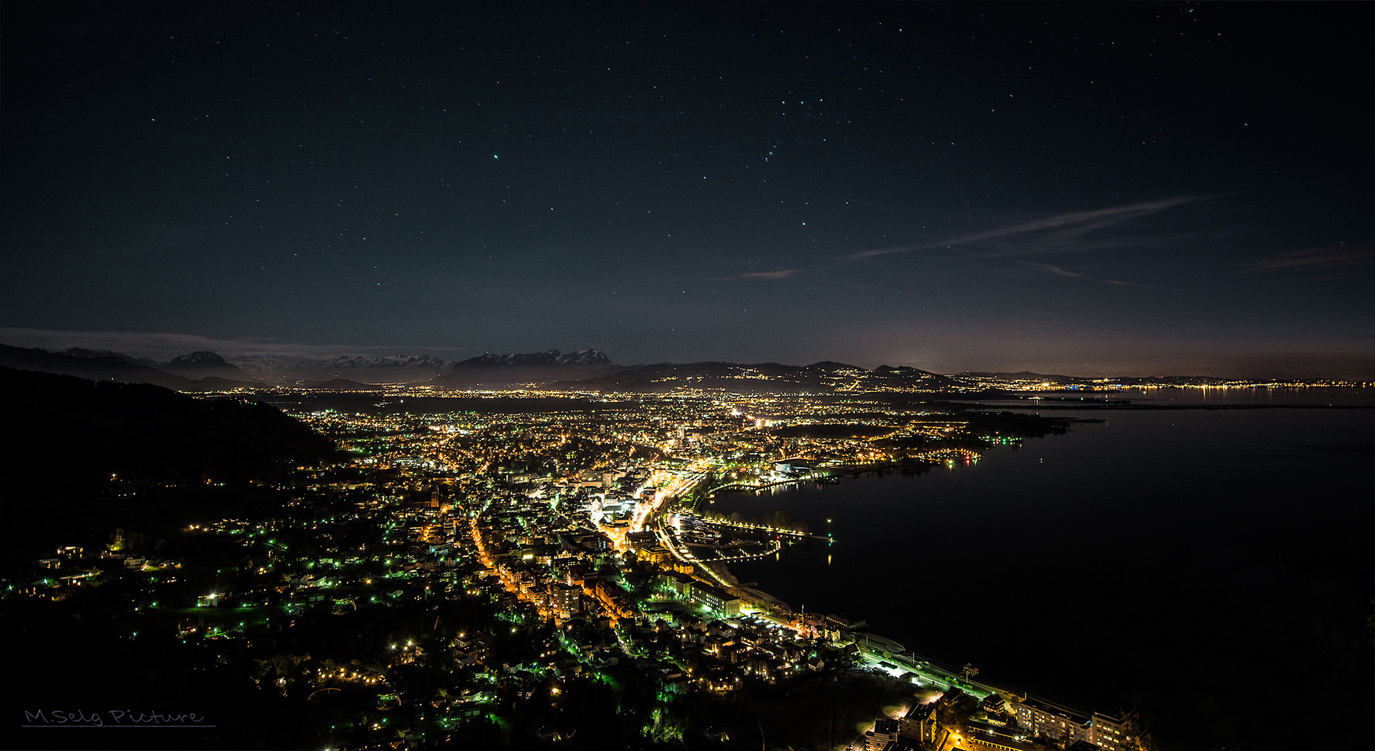 Bregenz bei Nacht