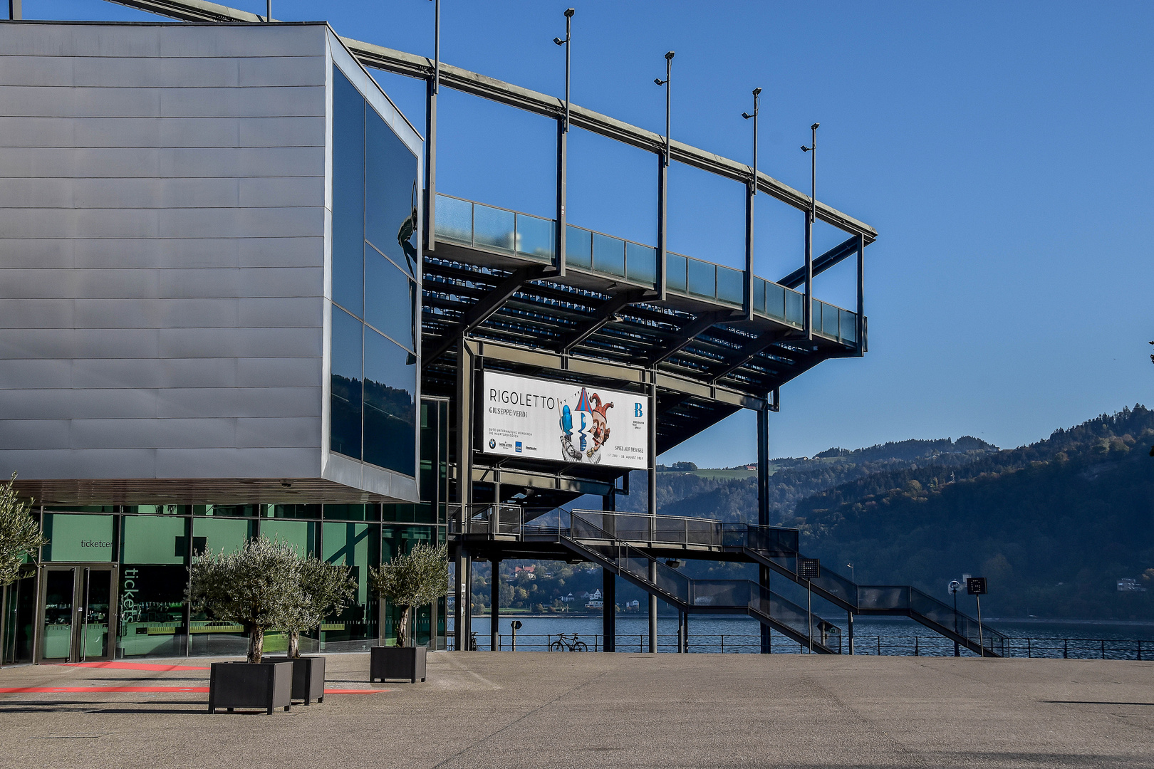 Bregenzer Festspielhaus und Seebühne (1)