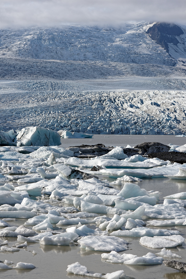 breidarlon glacier lagoon