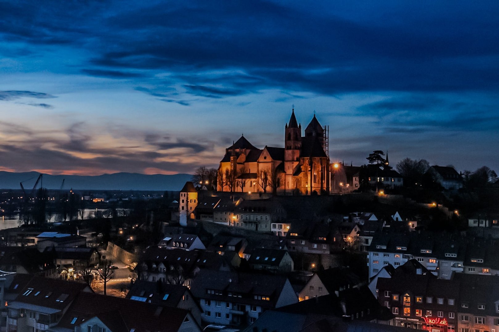 Breisach zur blauen Stunde 