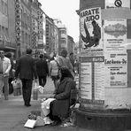 Breite Gasse Nürnberg - Blumen 1,50 DM - April 1974