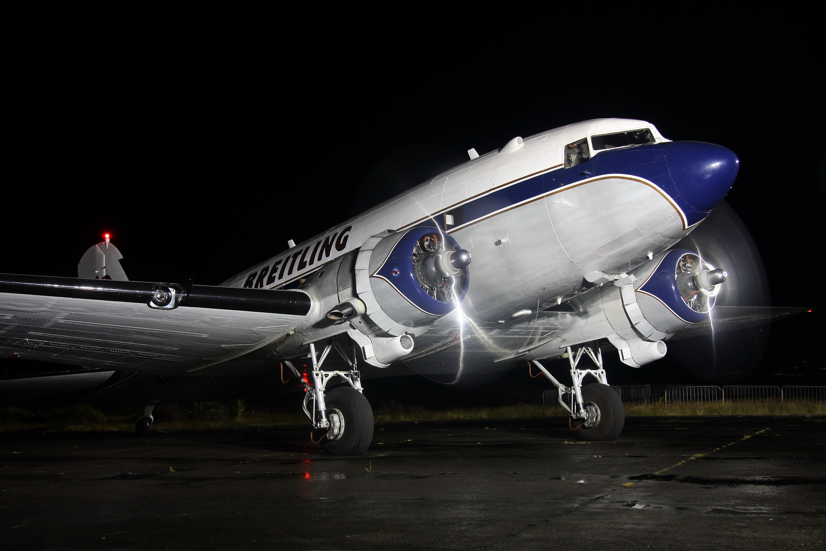 Breitling Dc3, Nightshooting, Photoflyingdays 2012