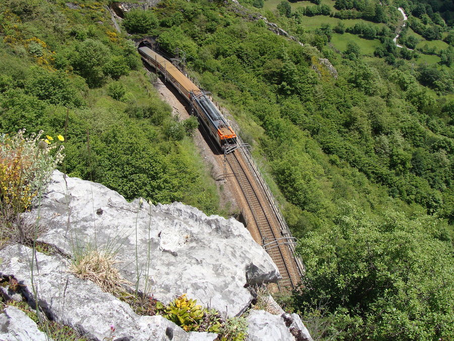 Breitspur RENFE zur Puerto de Pajares (Pass). 06