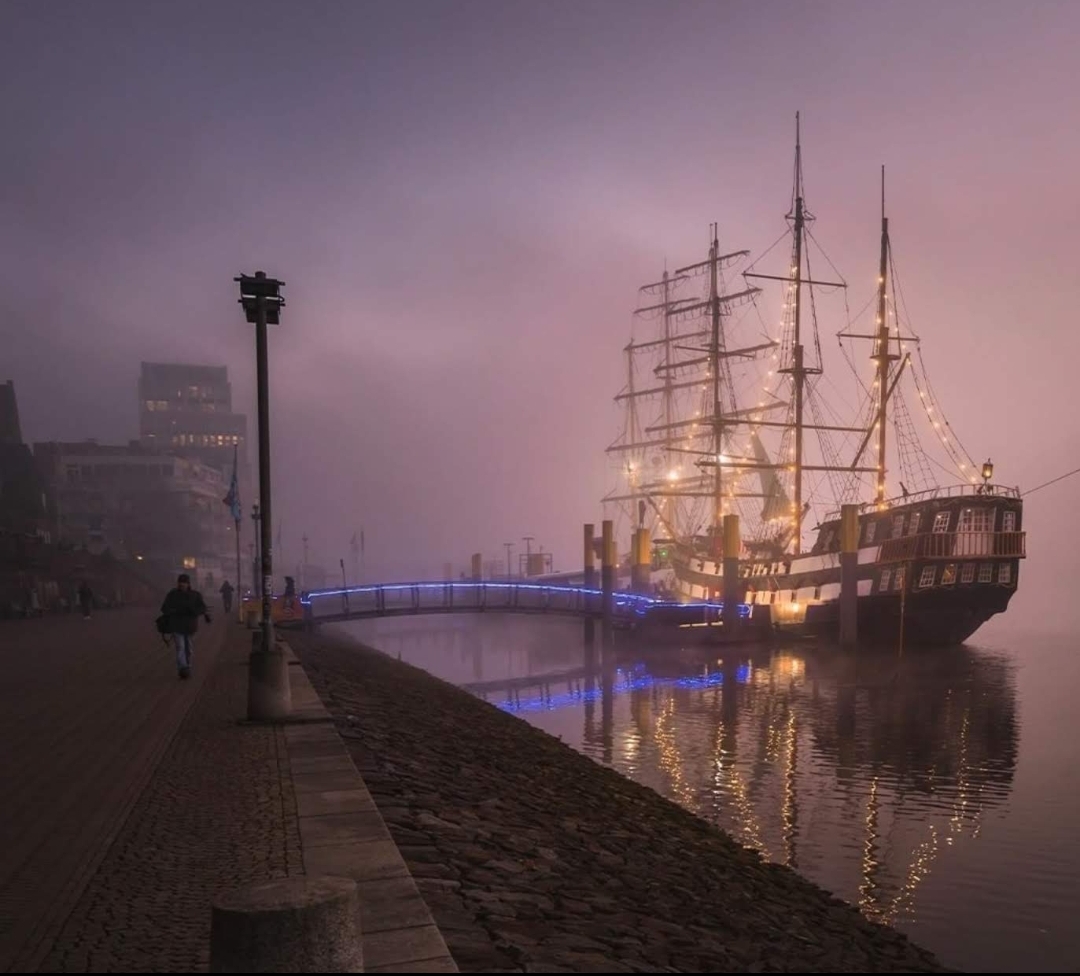 Bremen an der Schlachte ein tolles Schiff entdeckt.