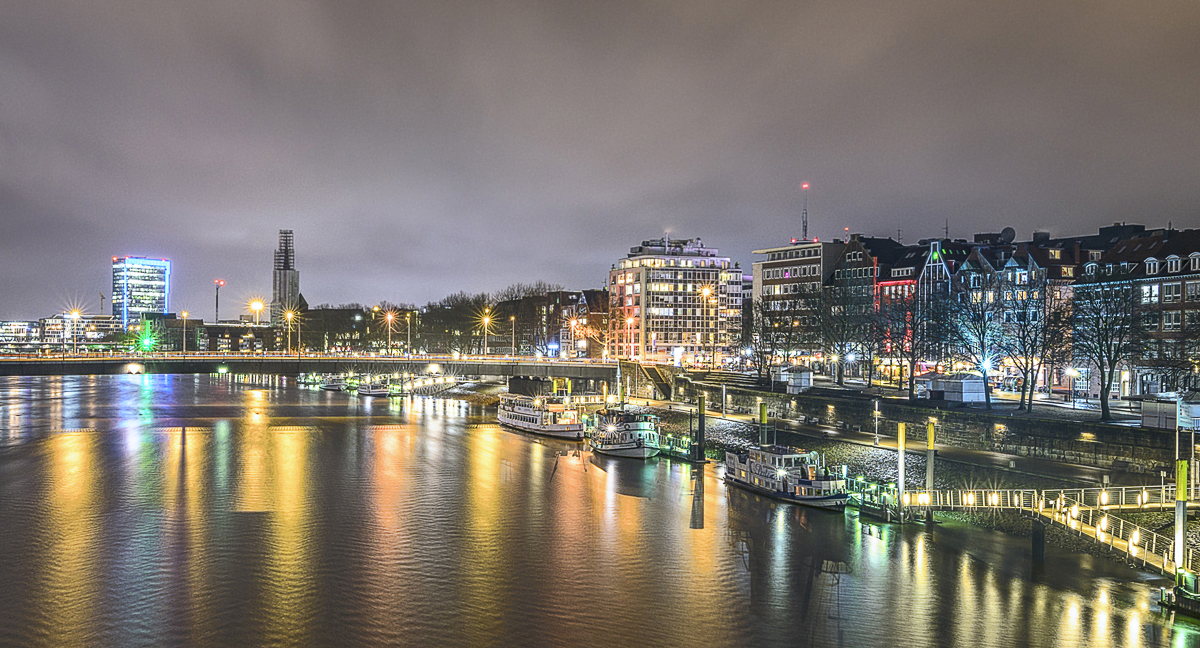 Bremen bei Nacht