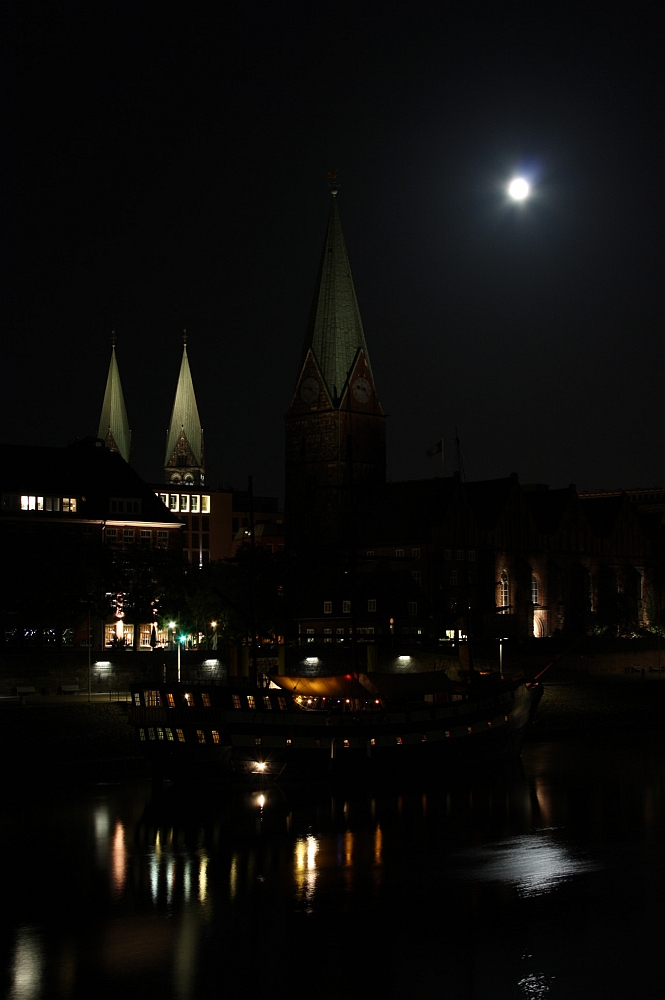 Bremen bei Nacht