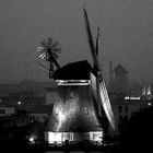 Bremen mit Wallmühle im grauen Nieselregen am späten Novembernachmittag