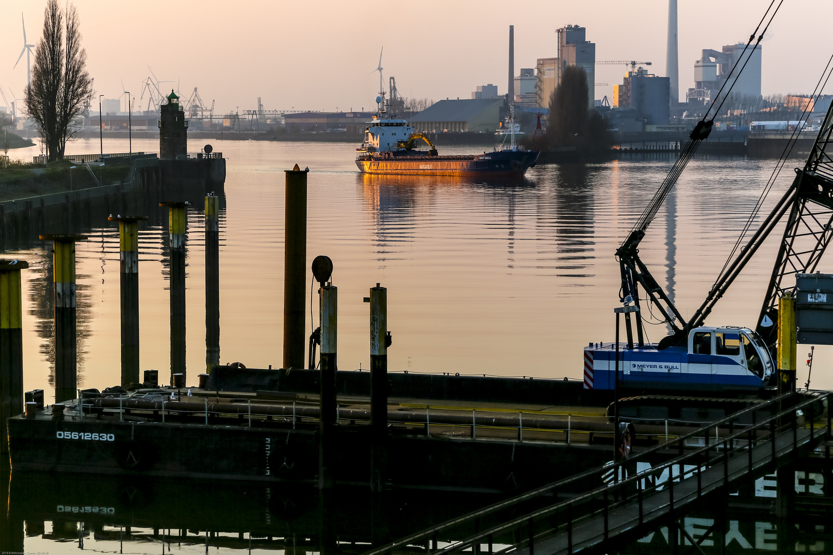  Bremen  berseestadt Hafen  Wendebecken Foto Bild 