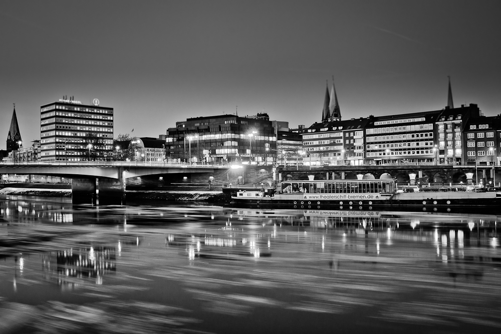 Bremen Weser@night