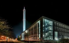 Bremer Fallturm bei Nacht