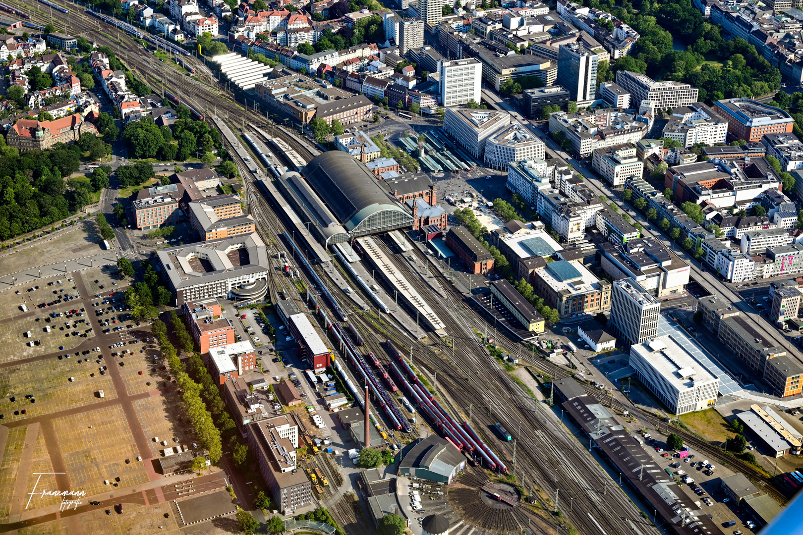 Bremer Hauptbahnhof von oben