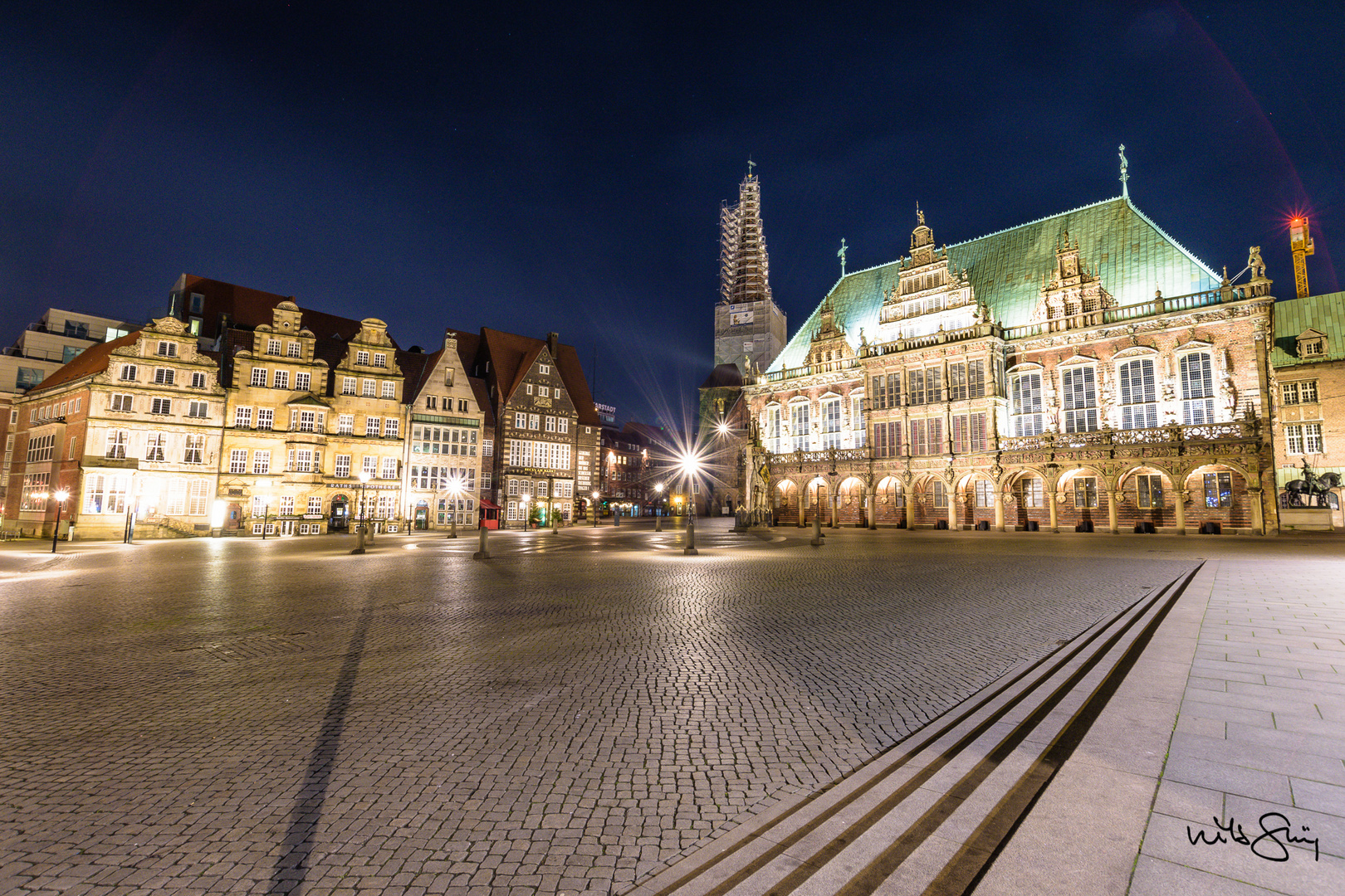 Bremer Marktplatz bei Nacht