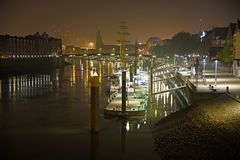 Bremer Weser bei Nacht