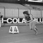 Bremer Weserstadion 1979  Birgit kurz vor dem Abheben