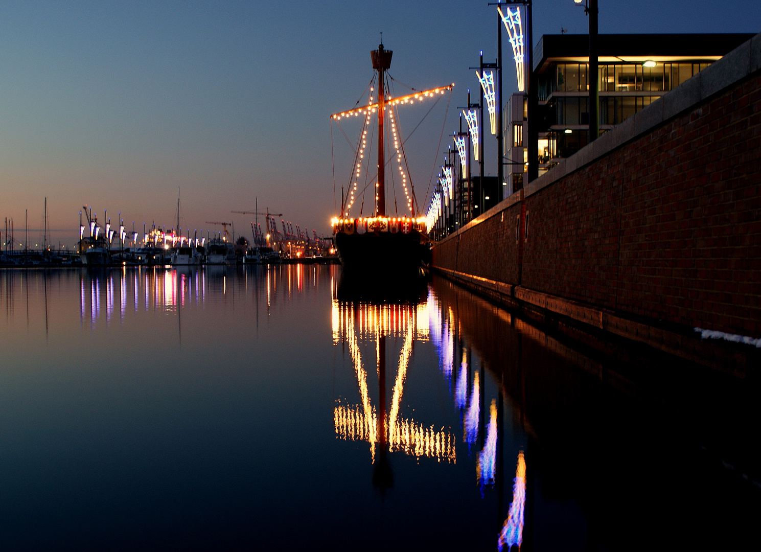 Bremer(hafen) - Night Impression (5)