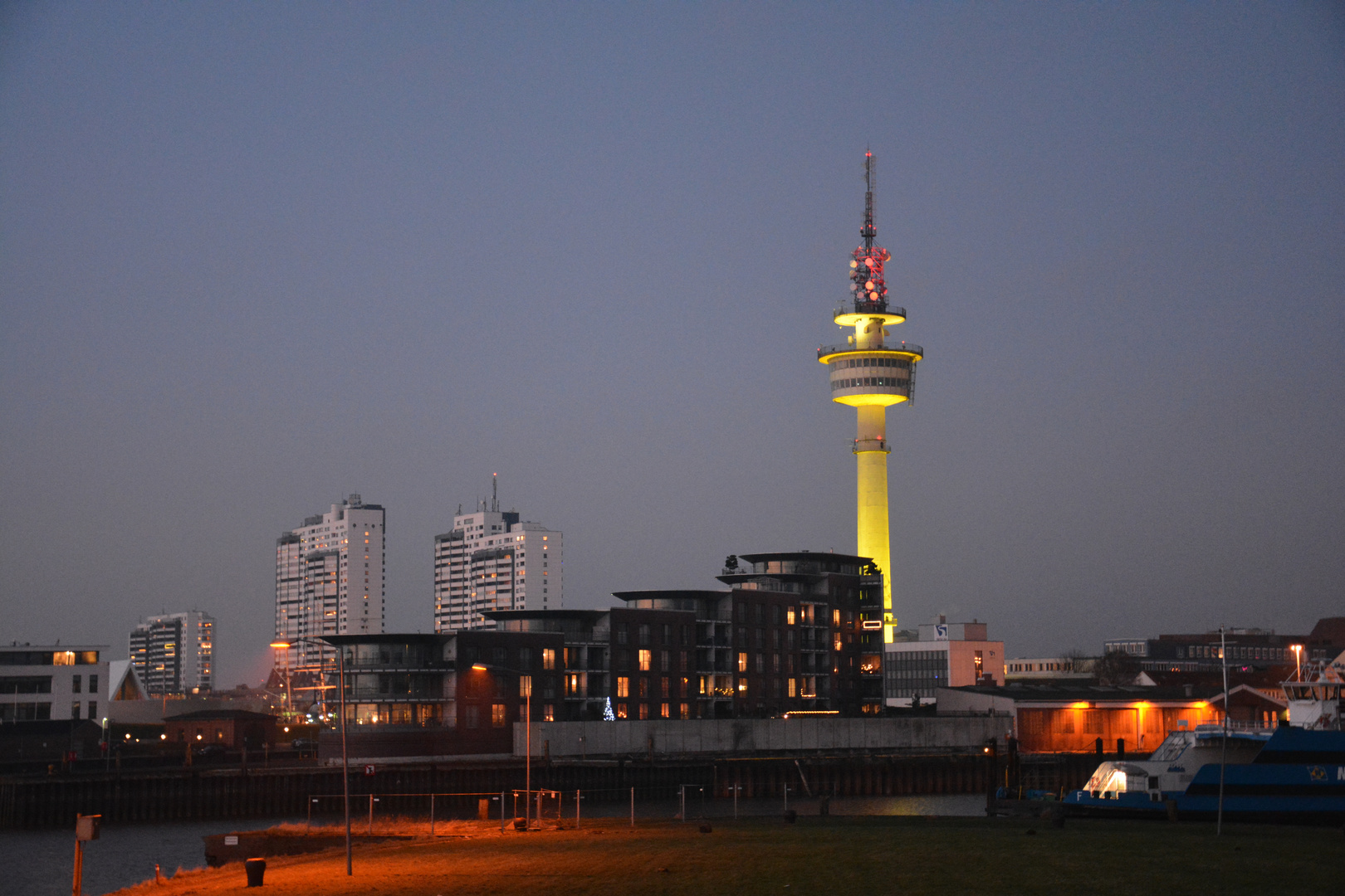 Bremerhaven am Abend 02 Silvester 2014