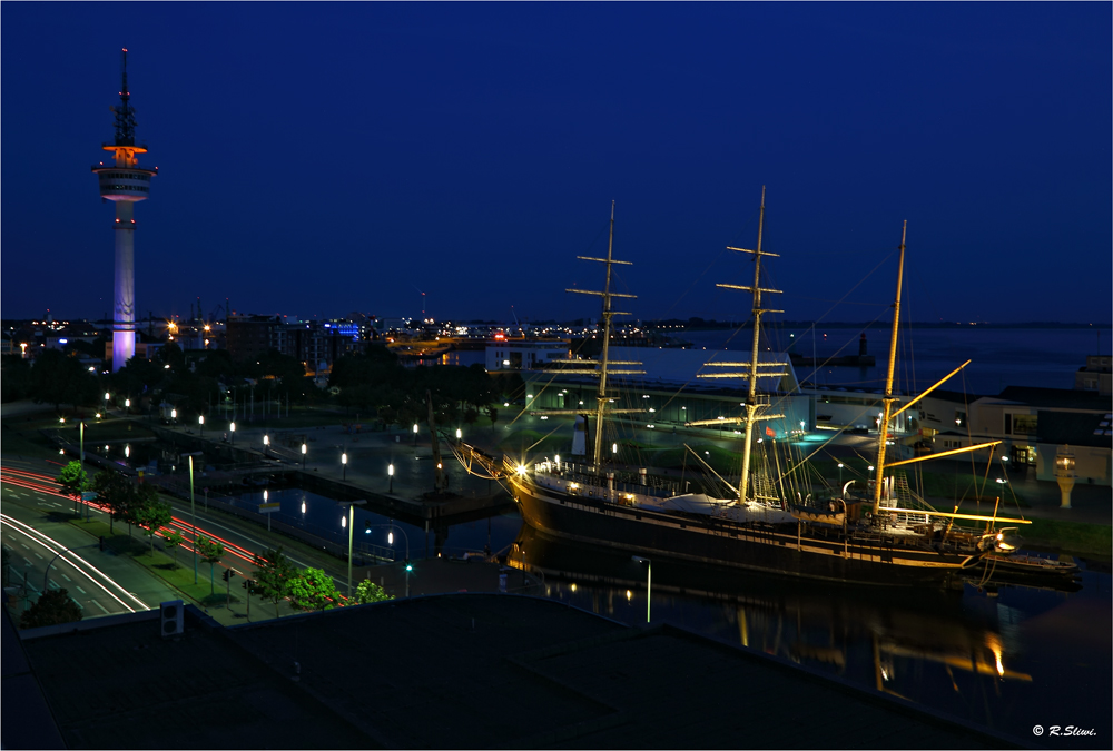 Bremerhaven bei Nacht