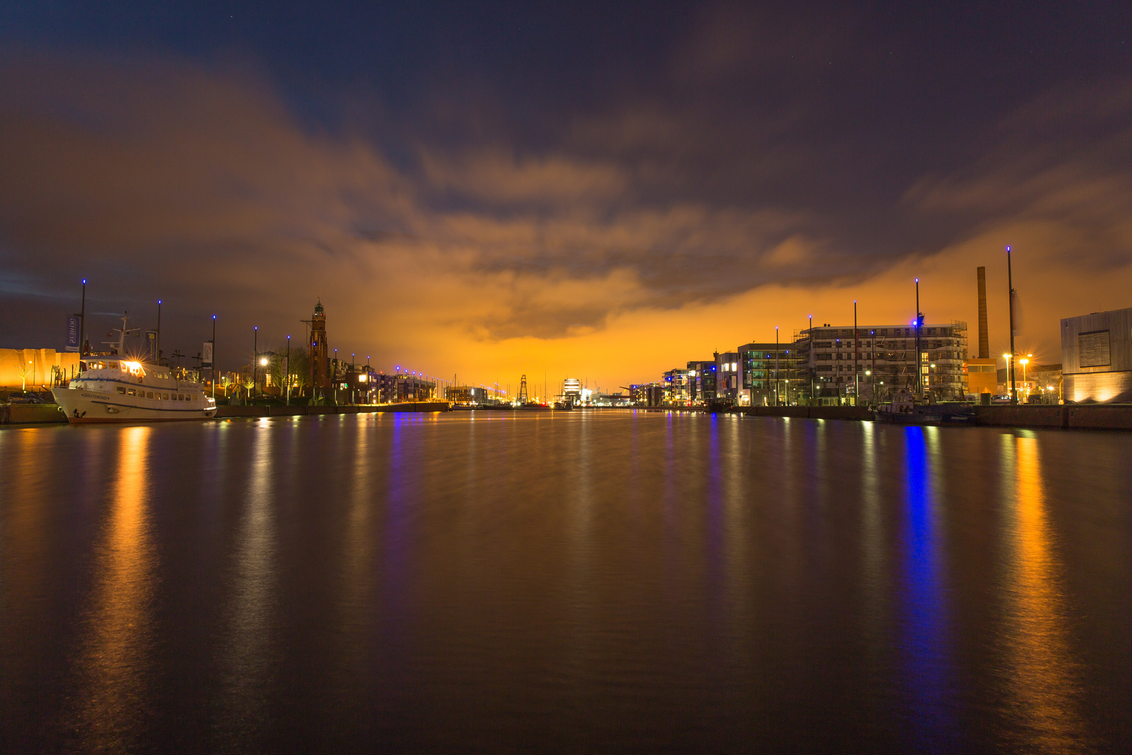 Bremerhaven bei Nacht