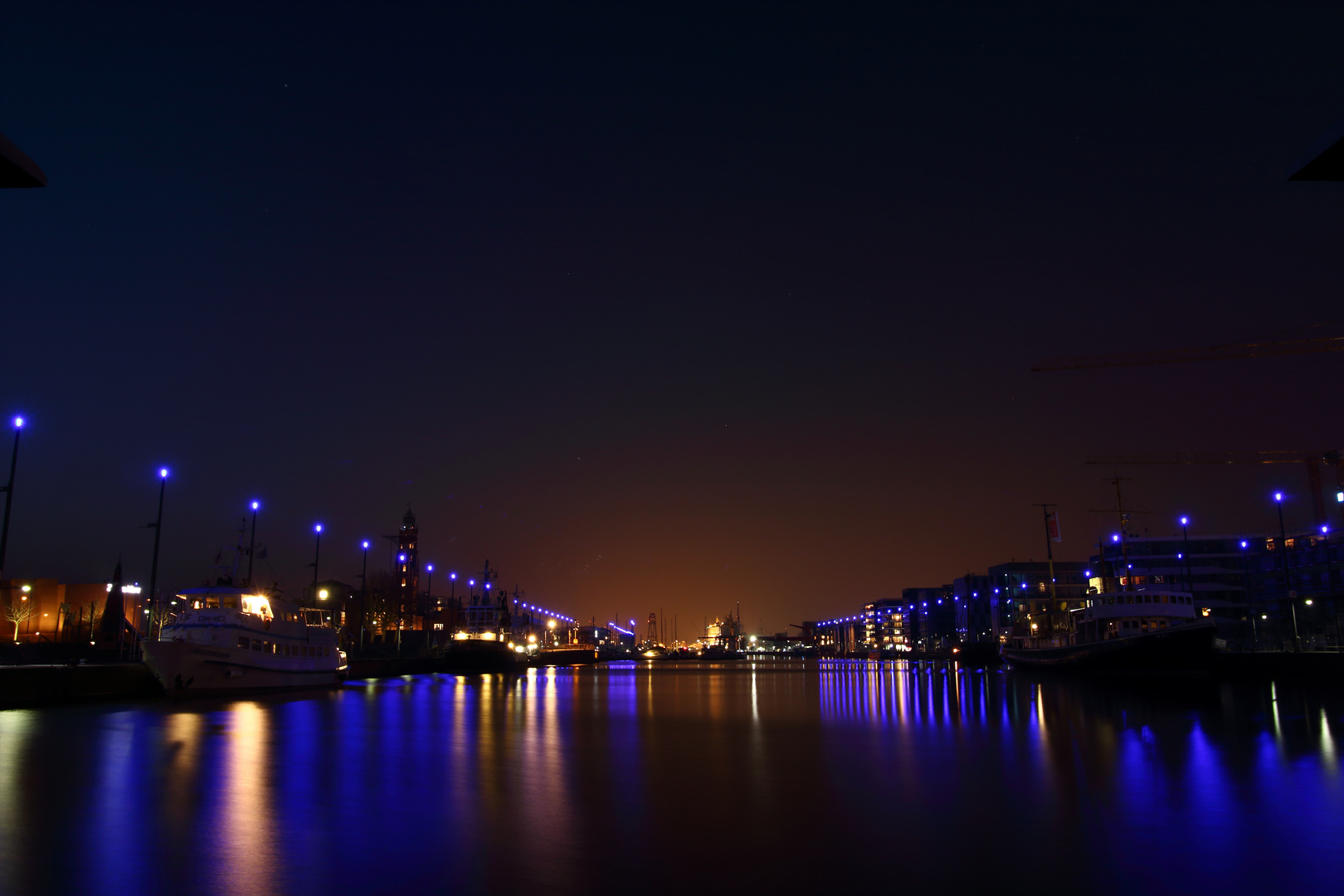 Bremerhaven bei Nacht