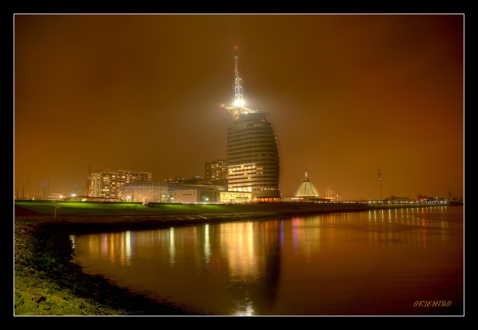 Bremerhaven bei Nacht