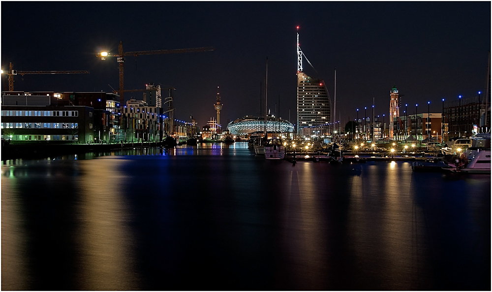 Bremerhaven bei Nacht