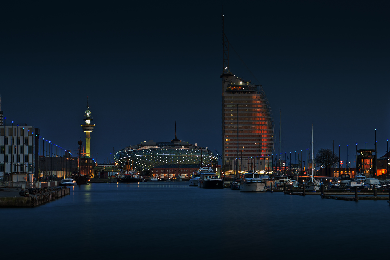 Bremerhaven bei Nacht.#3