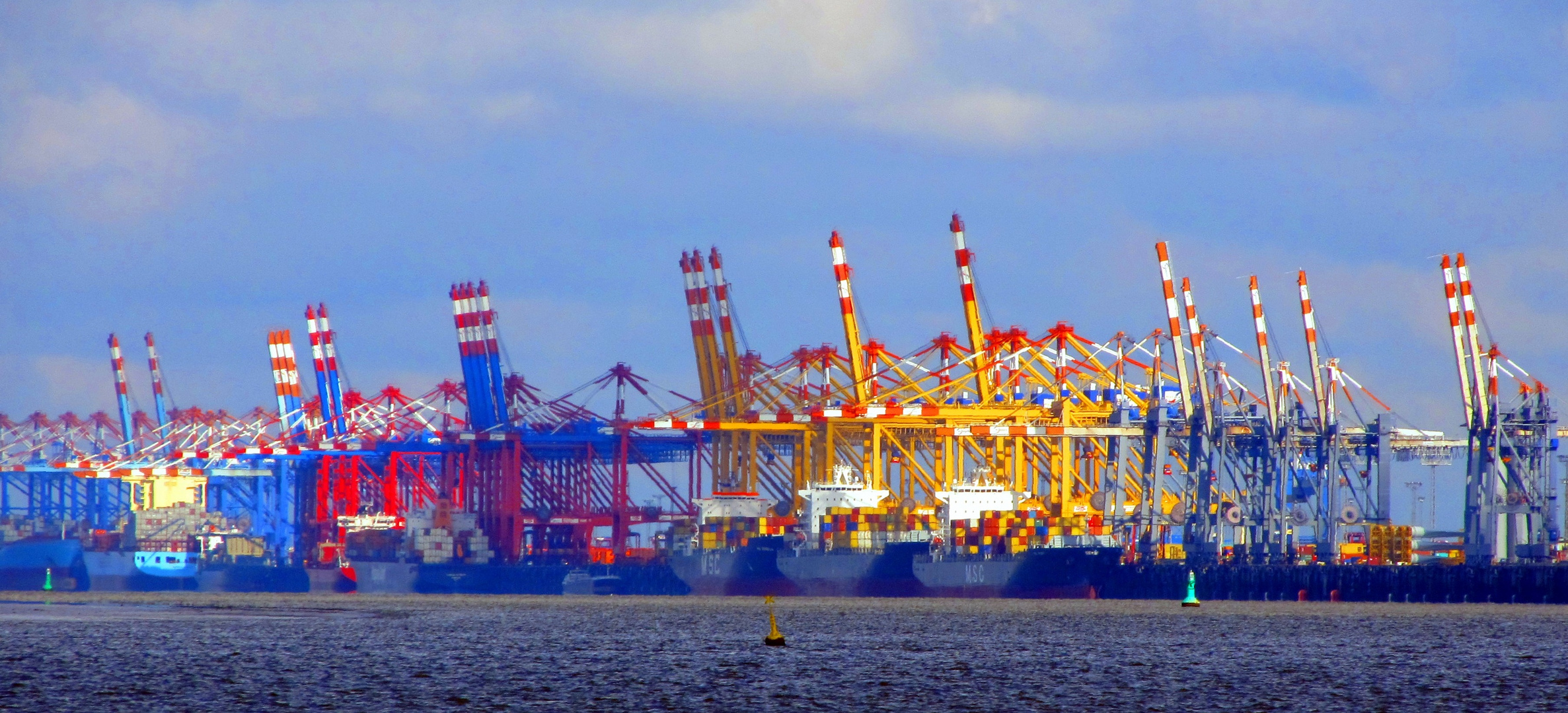 Bremerhaven Containerterminal - Hafen - Containerschiffe und Kräne