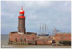 Bremerhaven ... die Nordmole hat nachgegeben ... 18.8.2022