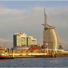 Bremerhaven - Goldene Skyline in der Abendsonne