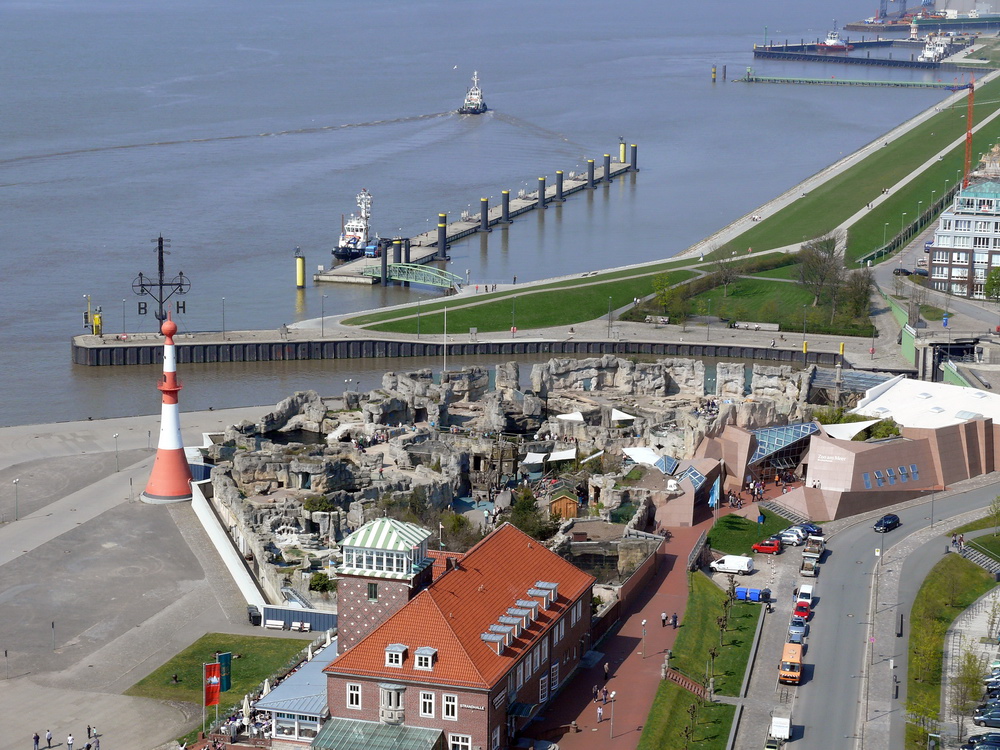 Bremerhaven mit Blick auf den Zoo am Meer