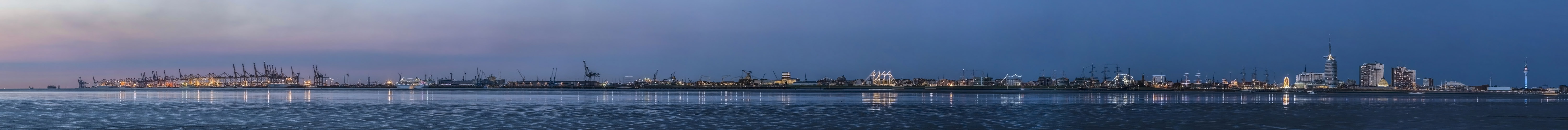 Bremerhaven Skyline zur Sail 2015