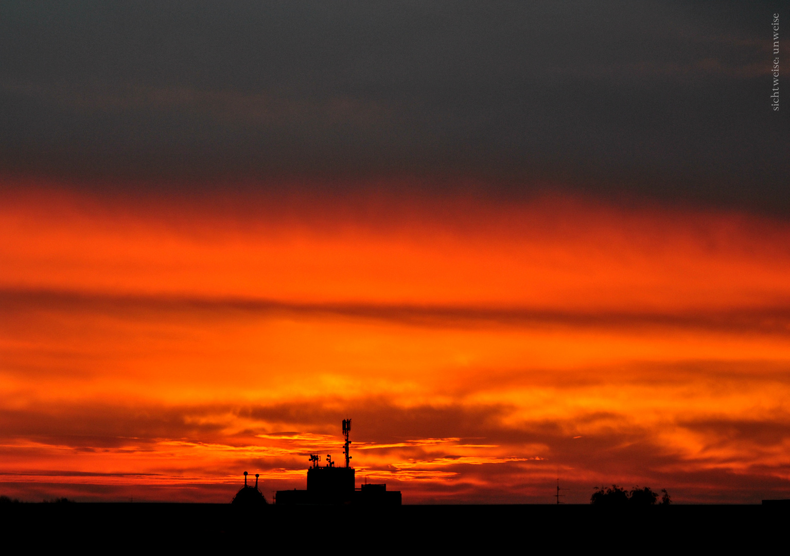 brennende himmel.