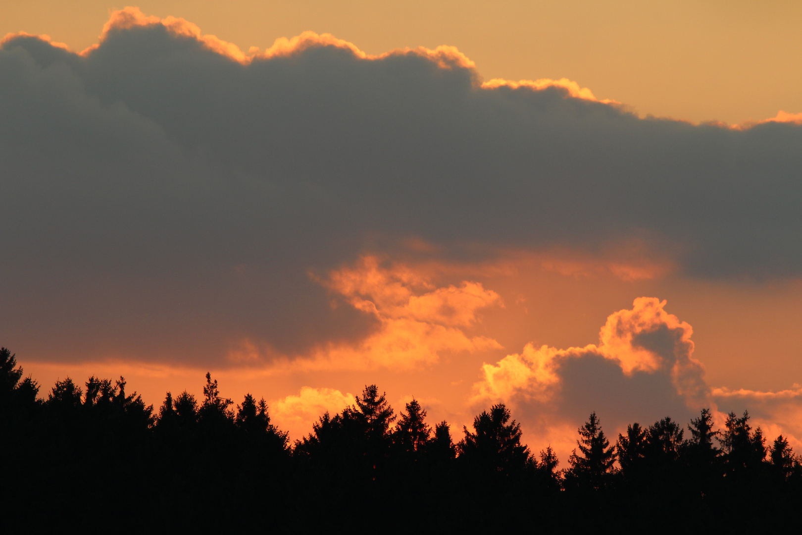 Brennende Wolken