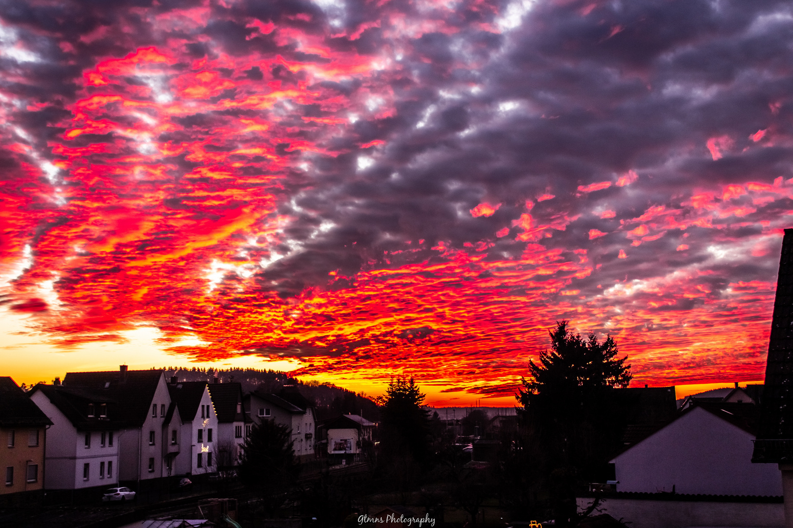 Brennende Wolken über Reiskirchen 