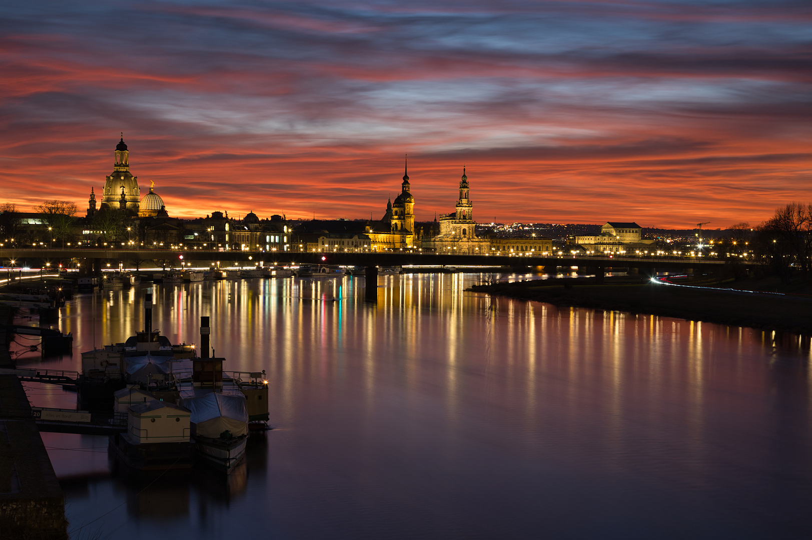 Brennender Abendhimmel