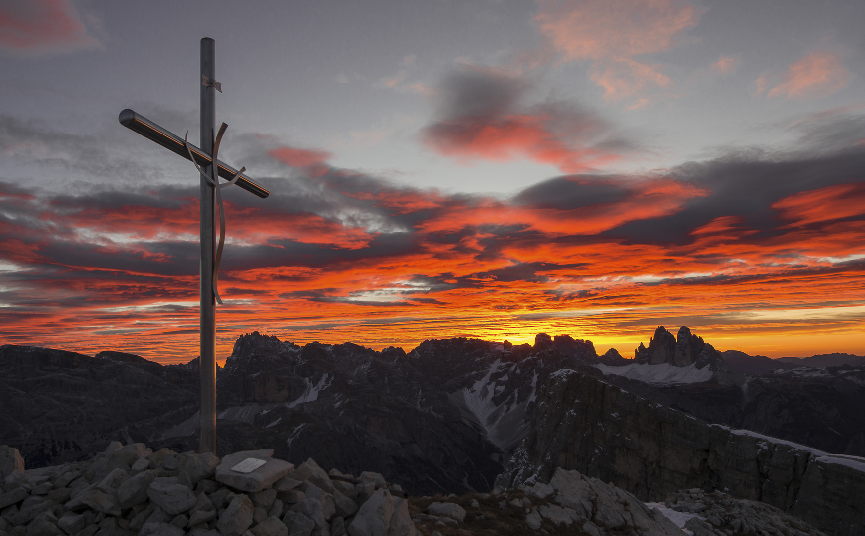 Brennender Himmel in den Dolomiten