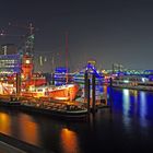 "Brennendes" Wasser neben dem Feuerschiff in Hamburg