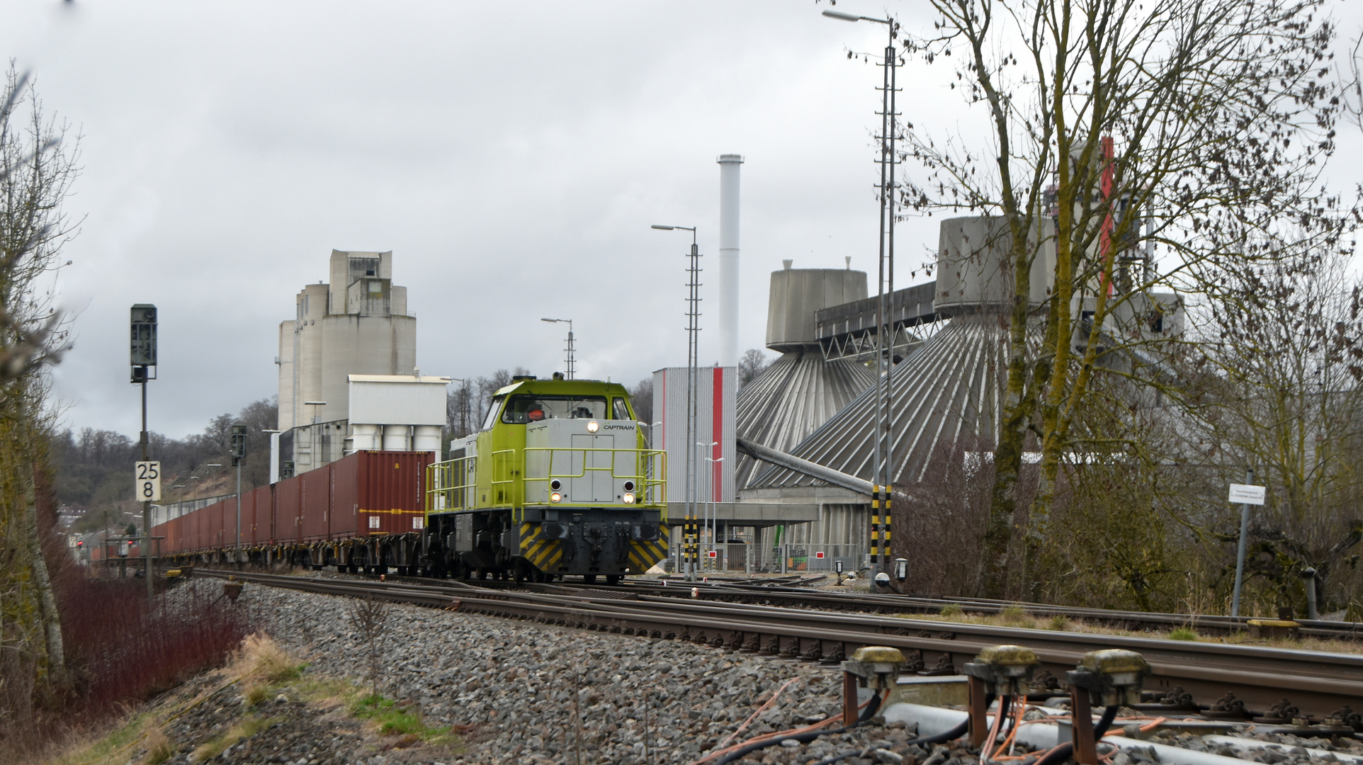 Brenzbahn am Zementwerk in HDH-Mergelstetten 13.3.2024