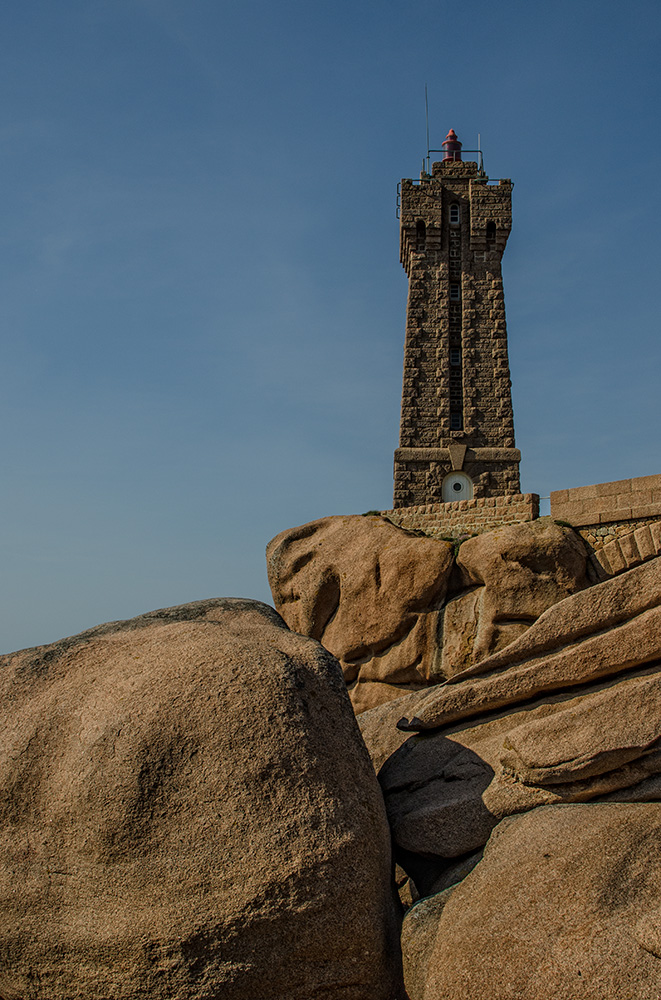 Bretagne - Granit Rose... der Leuchtturm