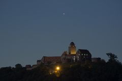 Breuburg im Mondlicht
