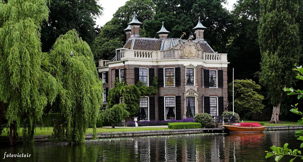 Breukelen langs de Vecht www. fotovictoir.nl