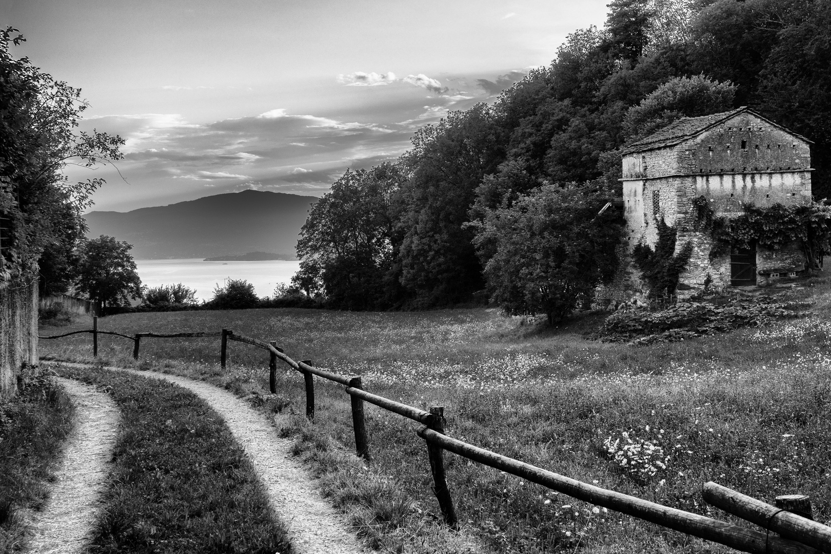 Brezzo di Bedero, lago Maggiore