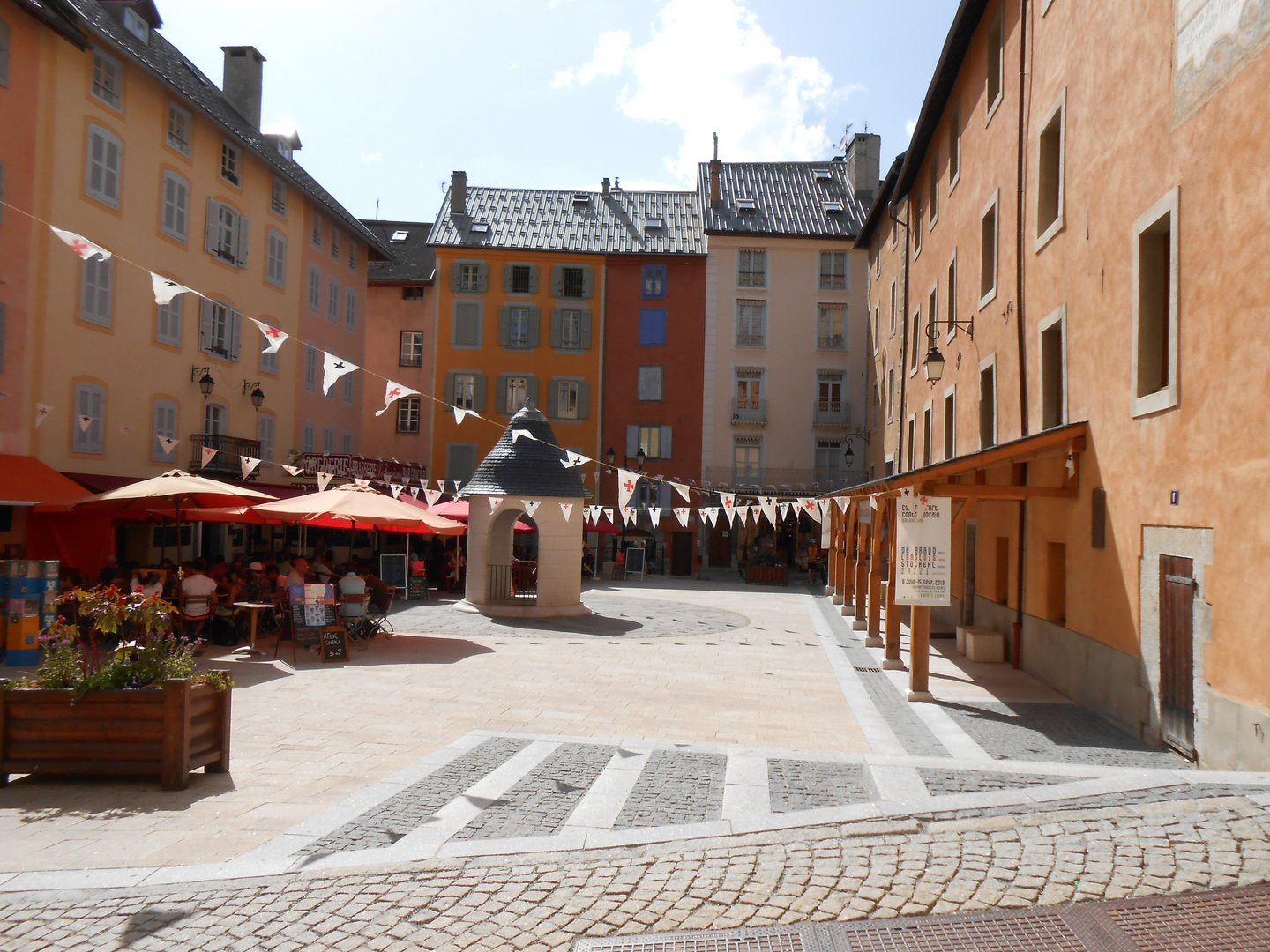 briancon piazzetta del pozzo