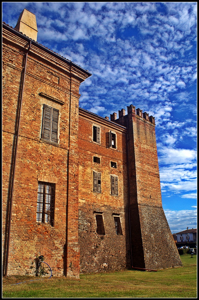 Bricks & Clouds