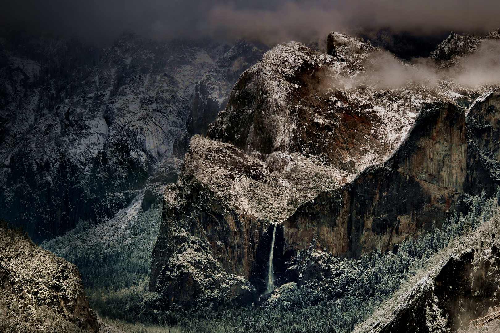 Bridalveil Falls, end of snowfall