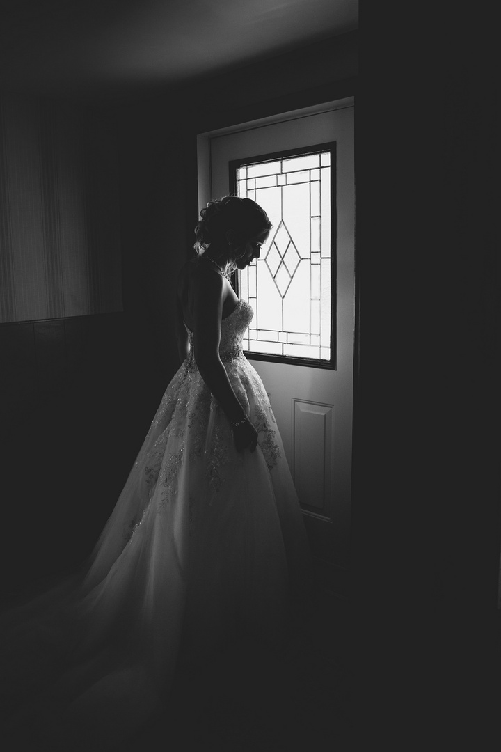 Bride in the shadow