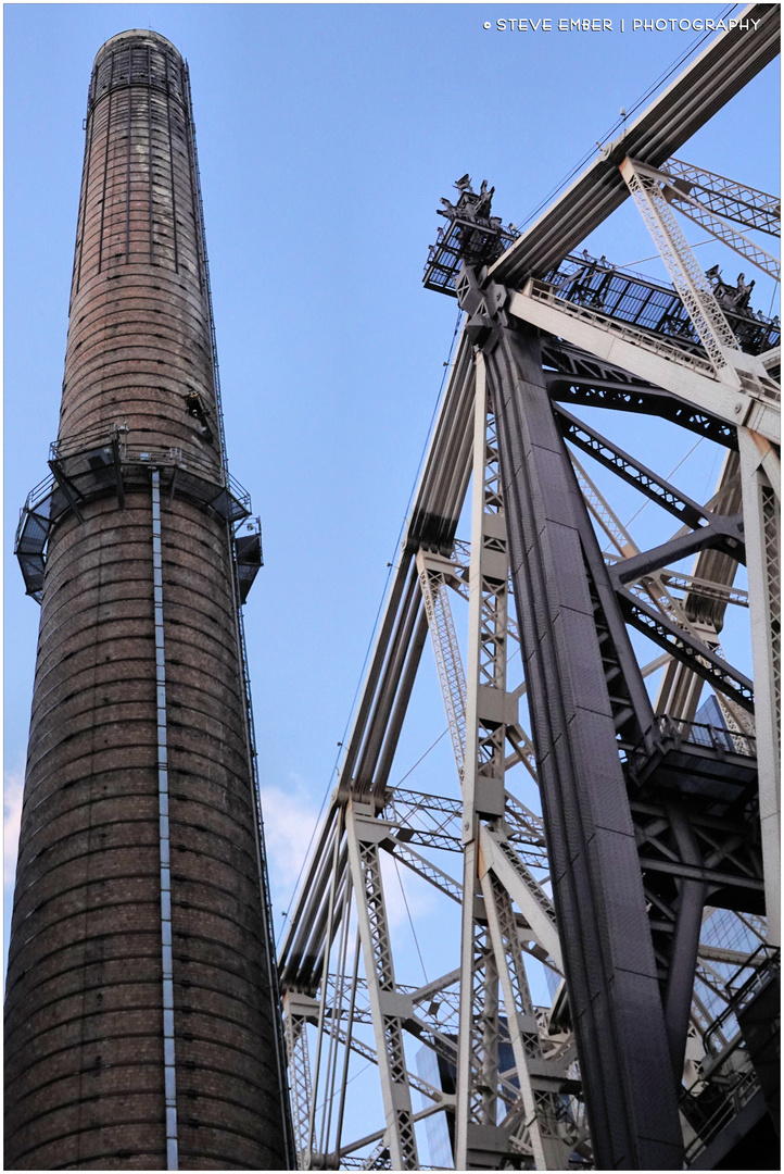 Bridge and Chimney - A Midtown-East Impression