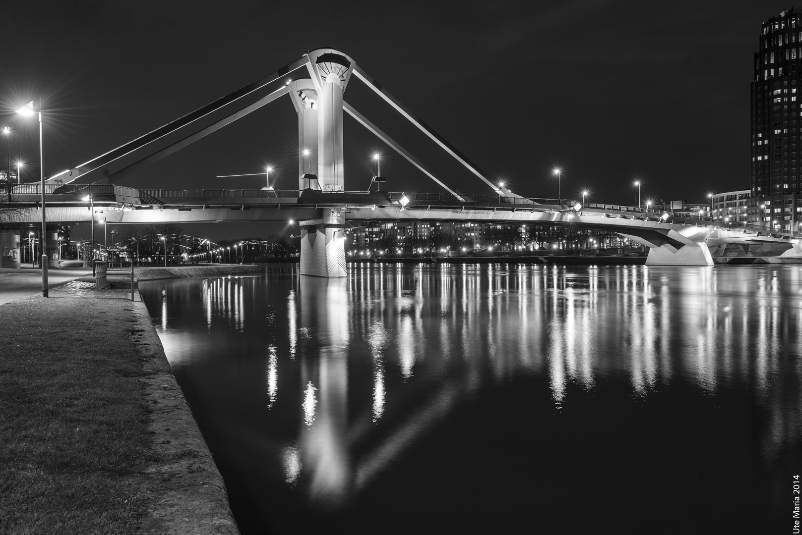 Bridge over silent water ;-)